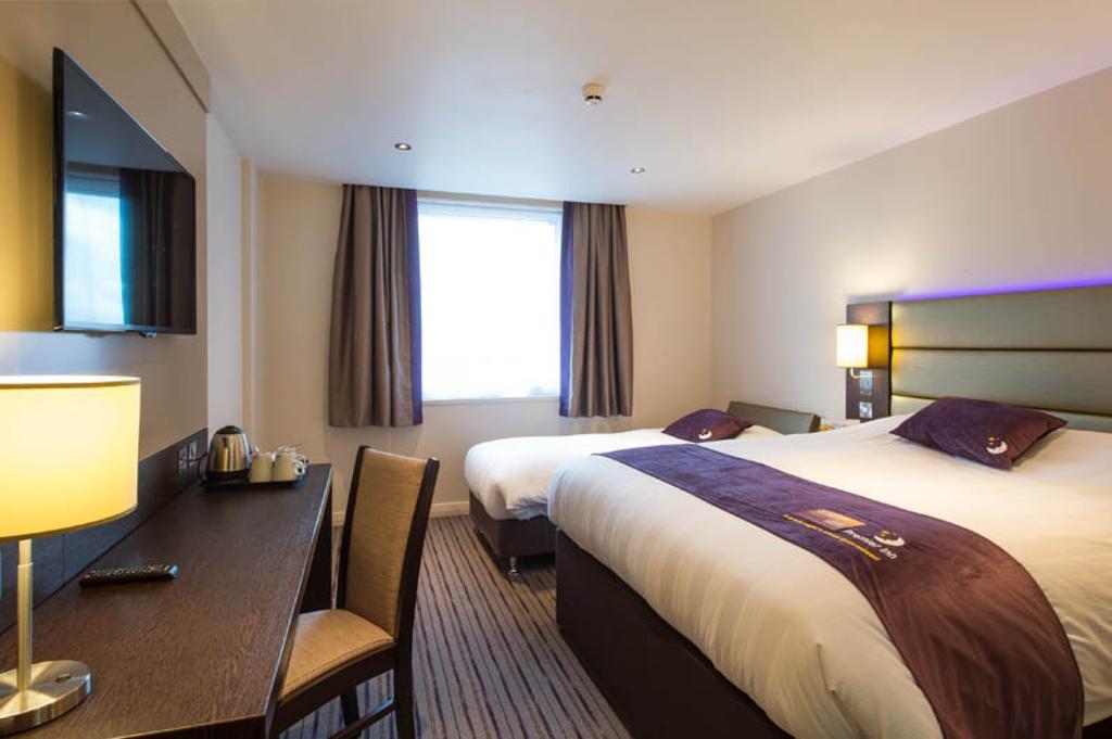 Premier Inn London City - Aldgate Экстерьер фото