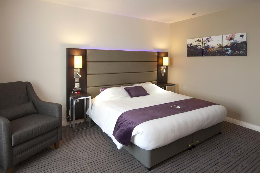 Premier Inn London City - Aldgate Номер фото